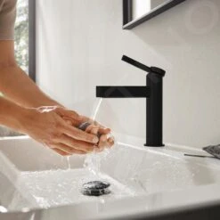 Hansgrohe Finoris - Grifo De Agua Fría De Pie 100. EcoSmart, Negro Mate 76013670 -Baño Suministros Tienda 57ee219e830f136ee06216b1